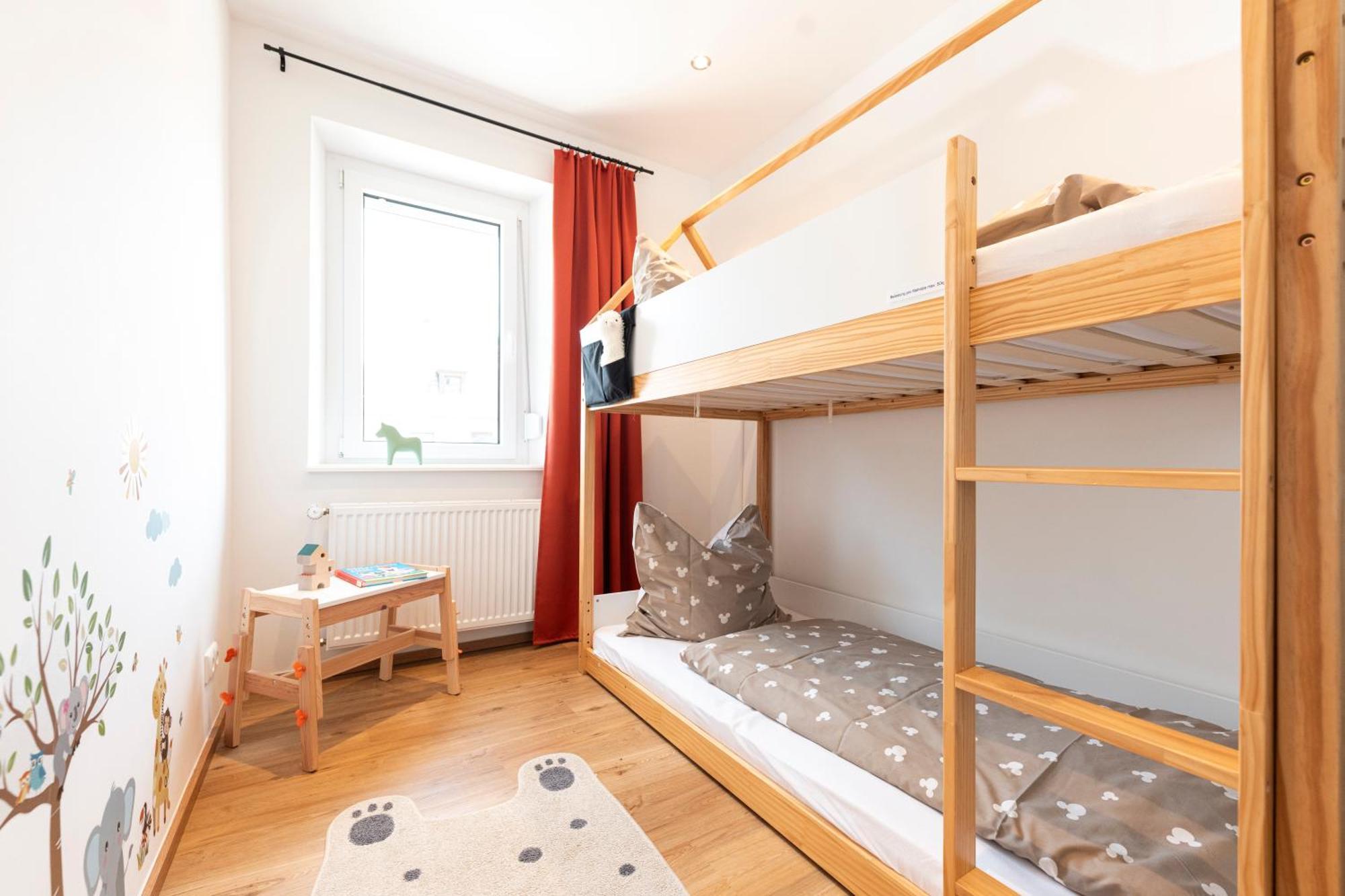 Bunter Hund Apartments - Zentrales Apartment, Parkplatz, Wintergarten, Kinderzimmer ローテンブルク・オプ・デア・タウバー エクステリア 写真